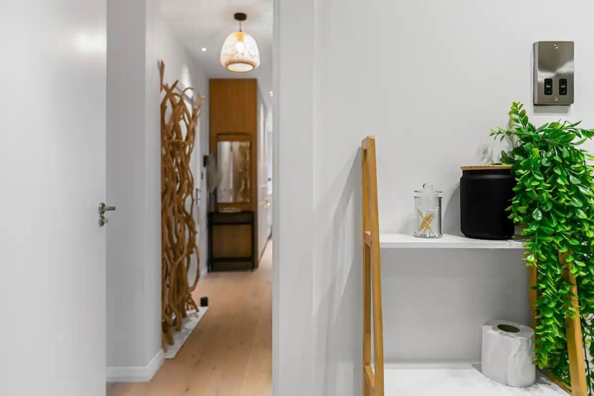 Apartment Luxury Flat With View Battersea Pass The Keys