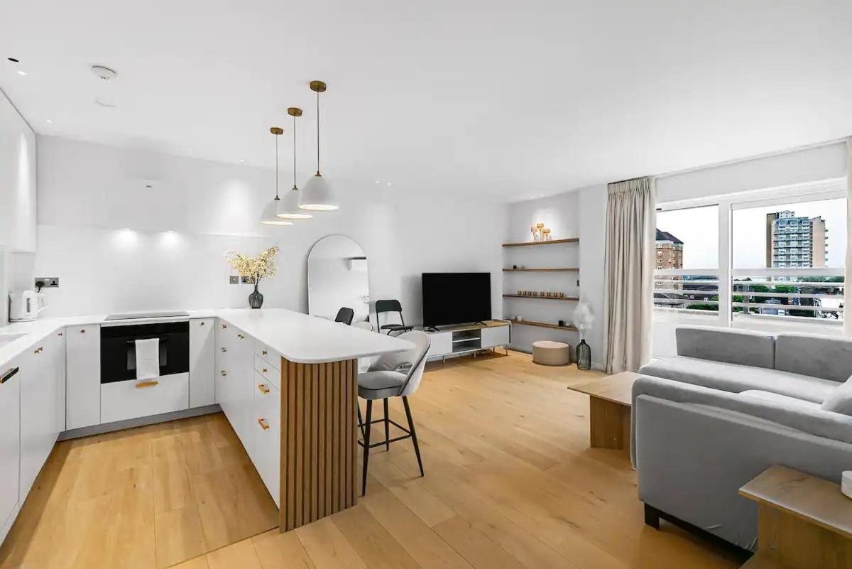 Apartment Luxury Flat With View Battersea Pass The Keys *