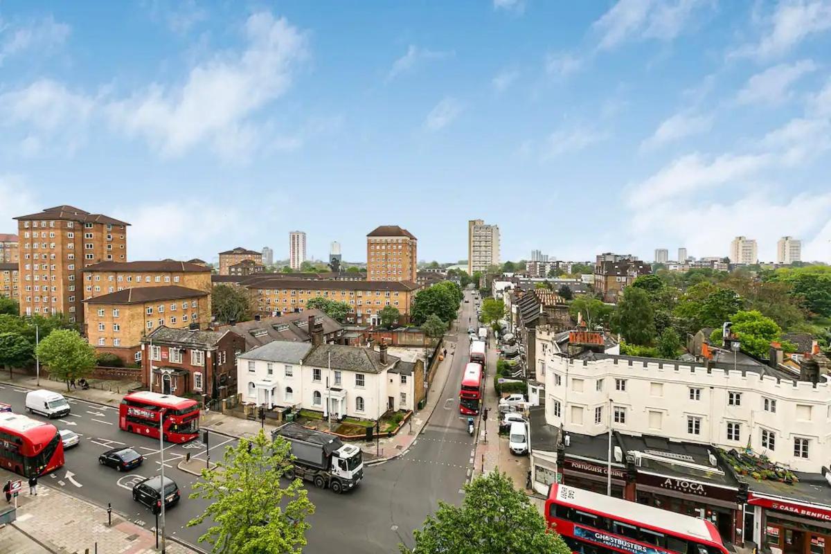 Luxury Flat With View Battersea Pass The Keys London