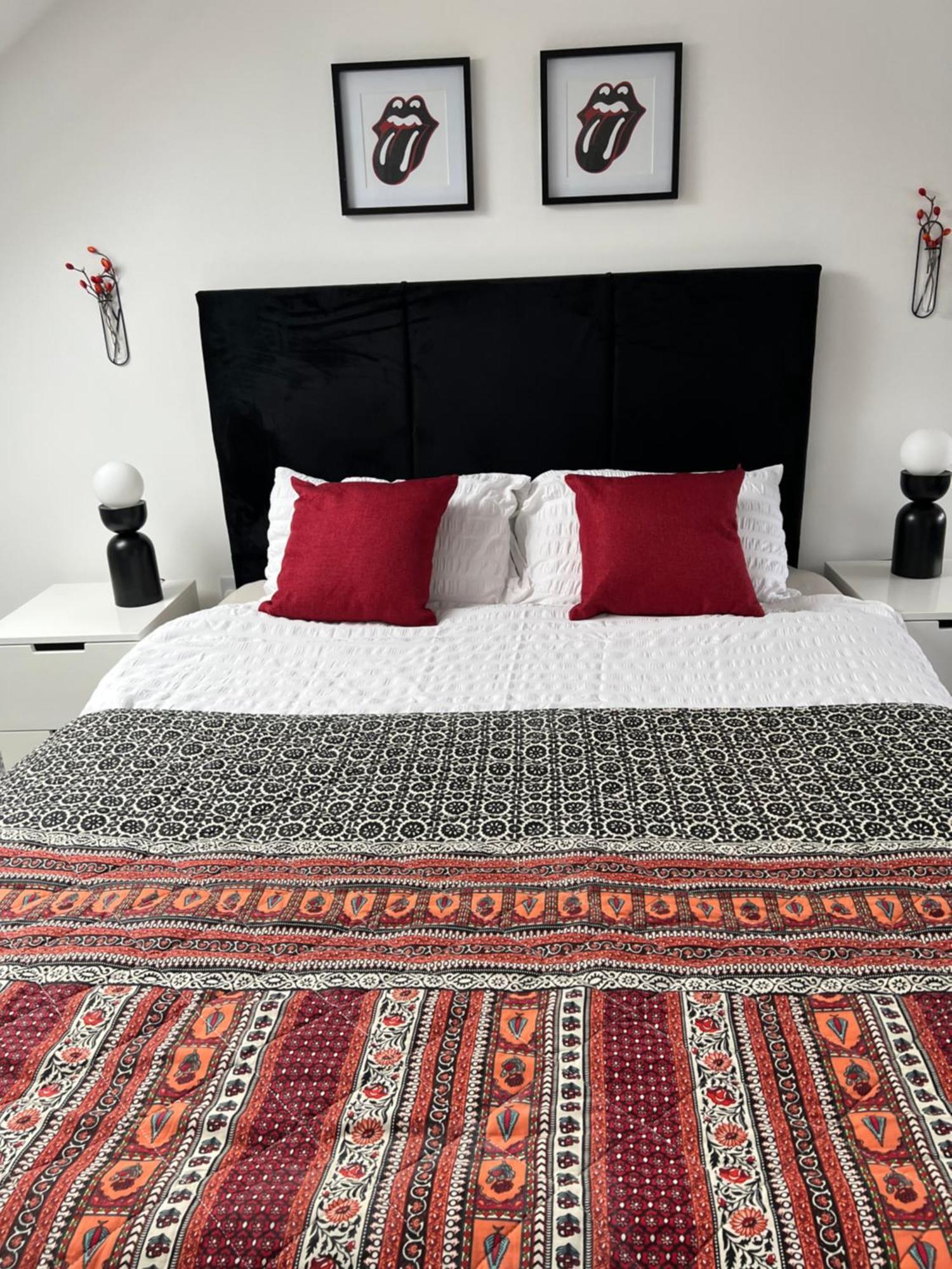 Comfortable - Only 6-mins Walk From Underground Station Privatunterkunft London