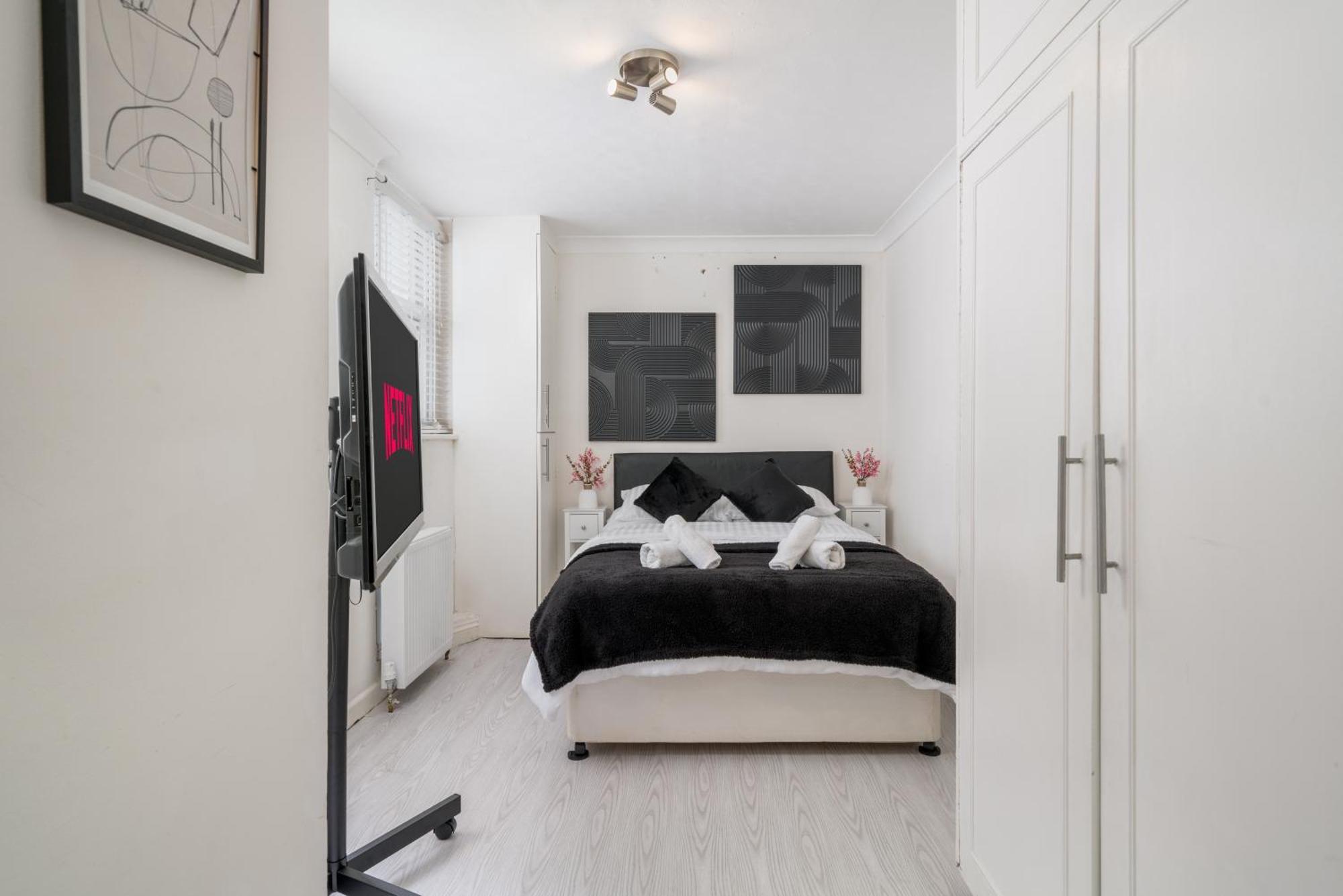Cosy 2 Bedroom Chelsea With Private Terrace Apartment