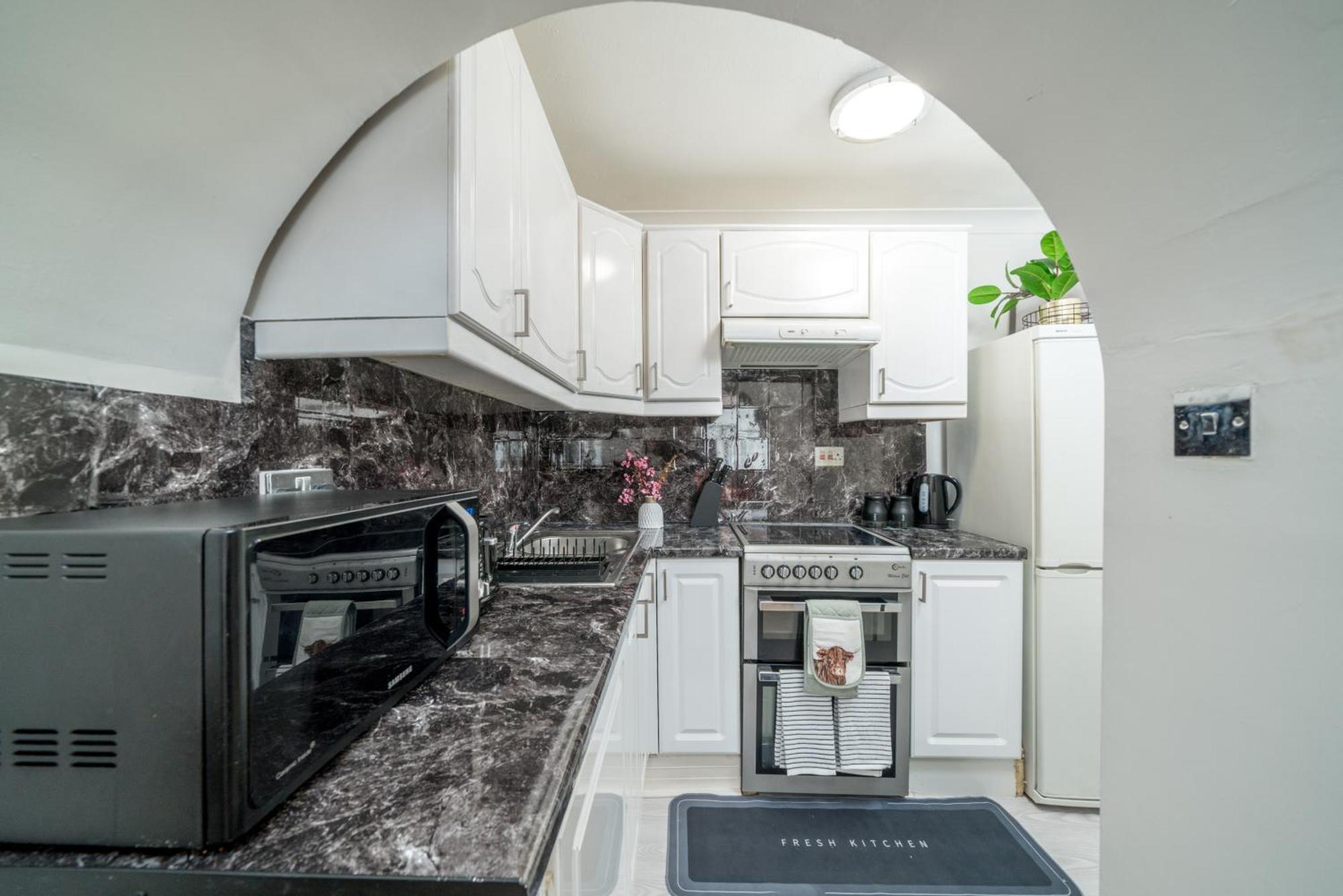 Cosy 2 Bedroom Chelsea With Private Terrace Apartment