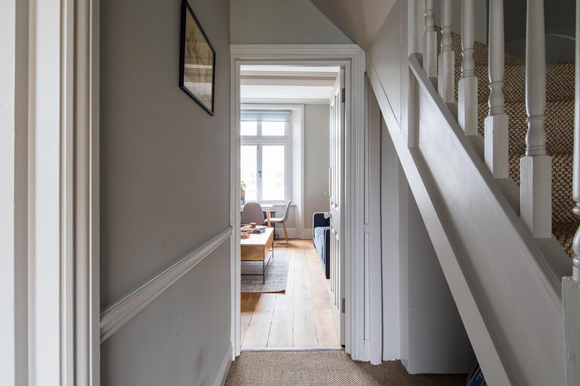 Homely Parkside 2-bed In Primrose Hill