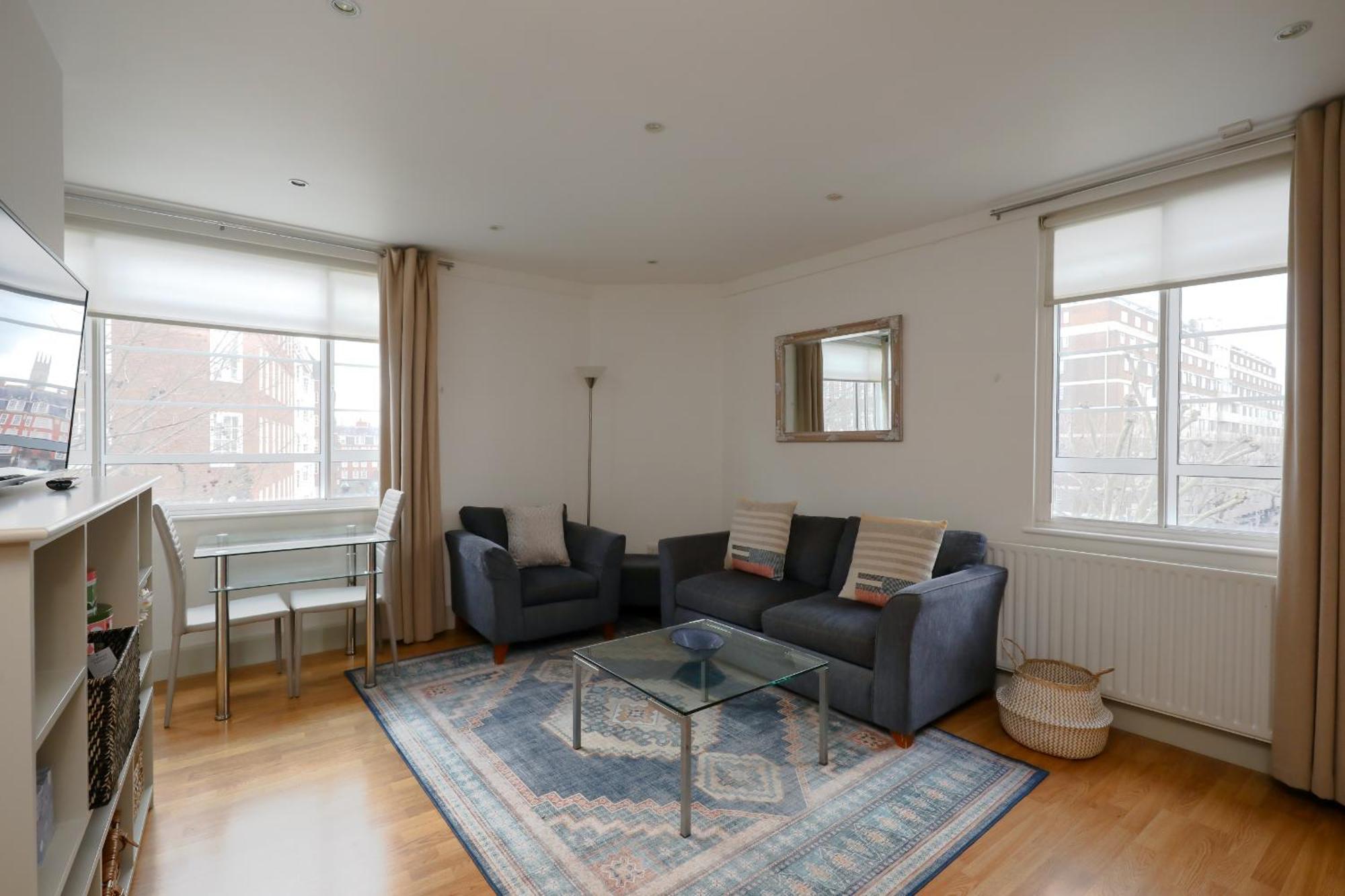 Classic South Kensington Nell Gwynn London