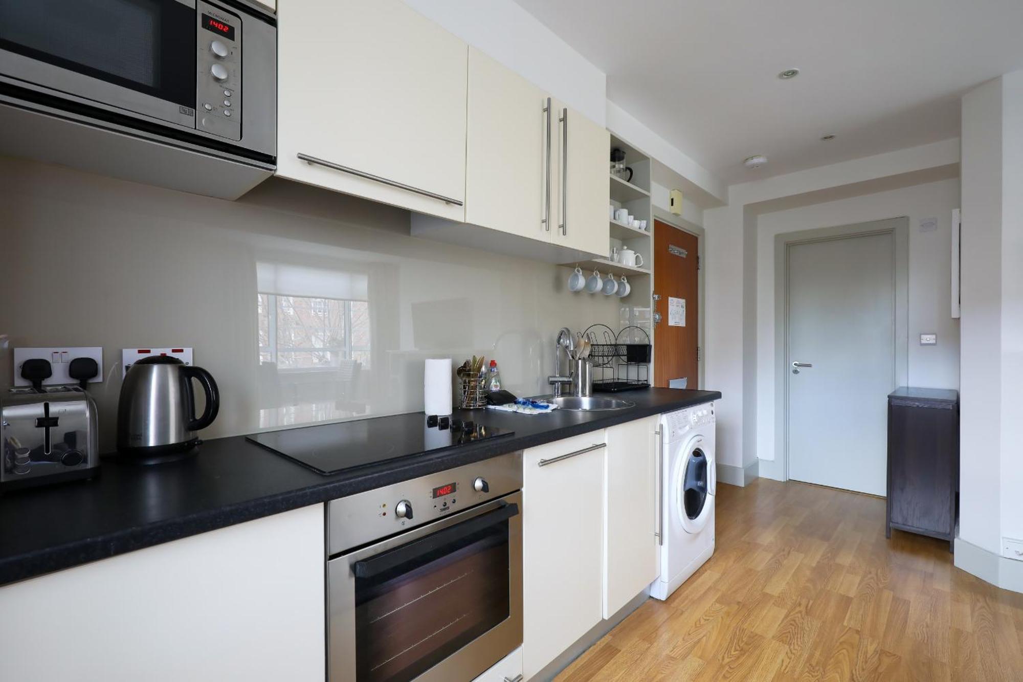 Classic South Kensington Nell Gwynn London