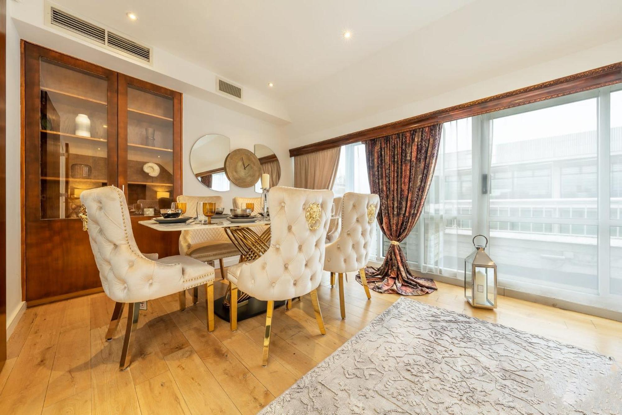 Marble Arch - Grovesnor Residences * London