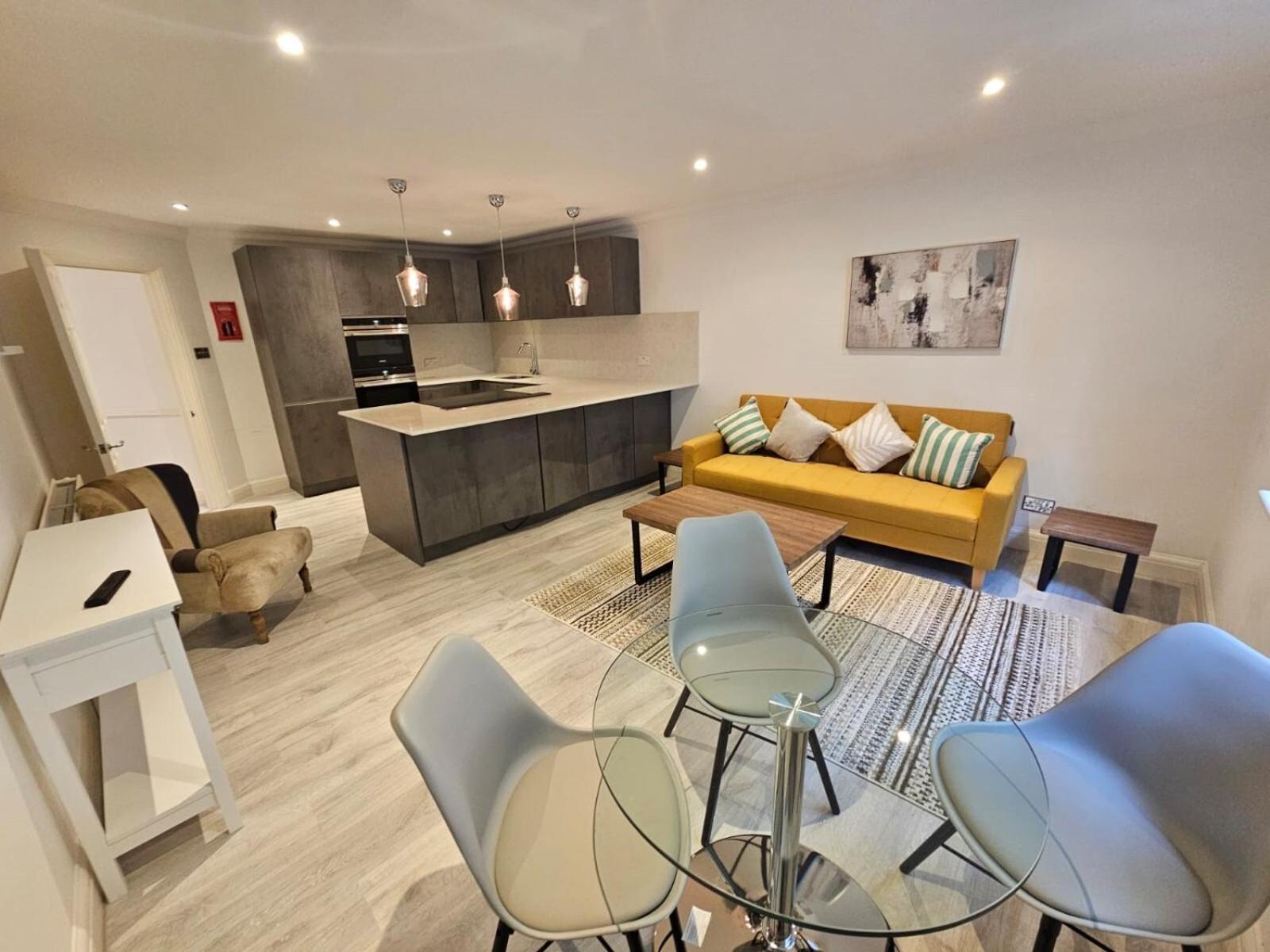 Apartment St Paul's *