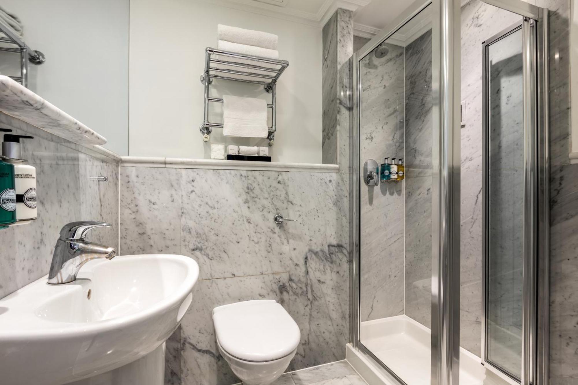 Radisson Blu Hotel, Tottenham Court Road - Formerly Kenilworth