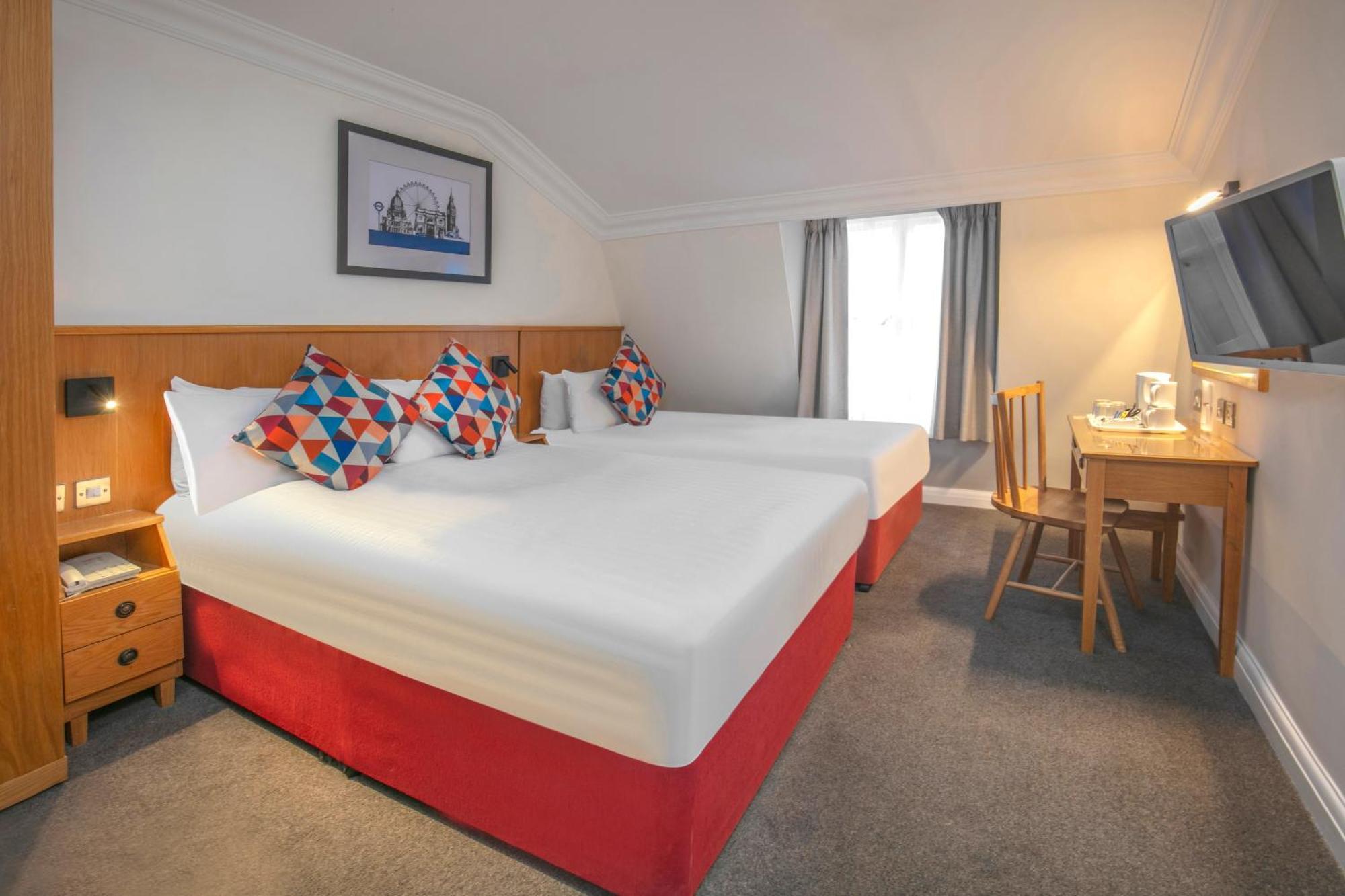 Hotel Queensway Hotel, Sure Collection By Western