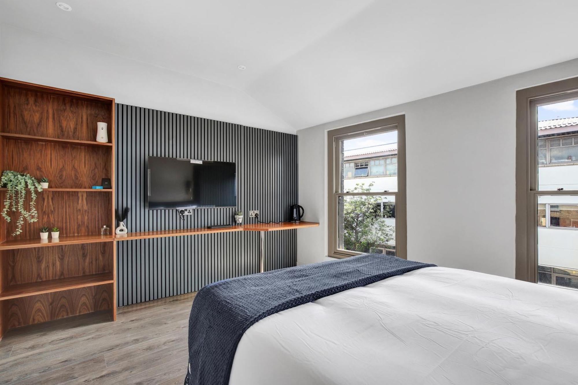 Skyline Apartment London