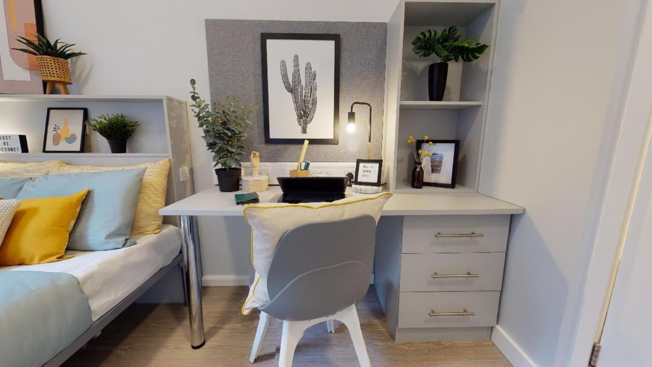 Student Only Private Ensuite At Will Wyatt Court Homestay *