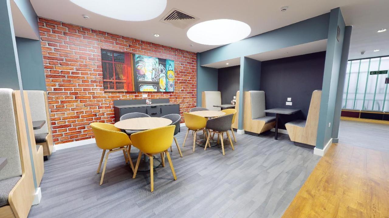 Homestay Student Only Private Ensuite At Will Wyatt Court