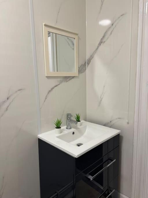 Apartment 2 • Double Bed In King's Cross *