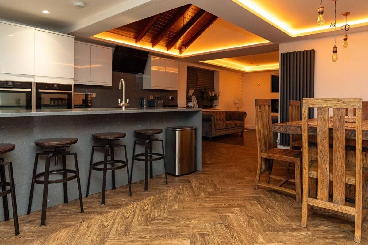 Bonneville House, Private Jacuzzi And Modern Interior Ferienhaus