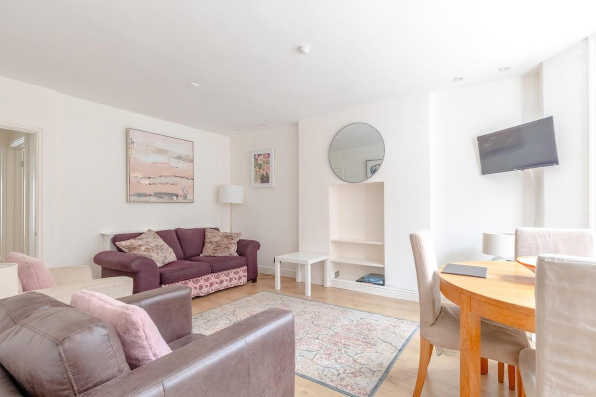 Beautifully Presented 2bd Flat Wpatio- Kensington Apartamento