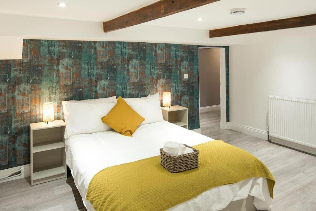 Family-friendly Garden Retreat Apartment London
