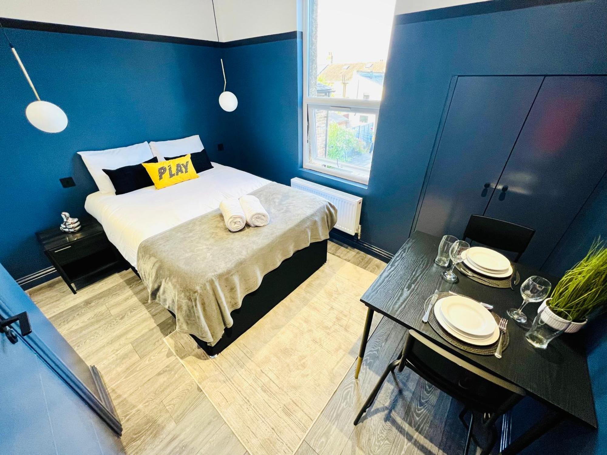 61 Studio, Ideal For Tourists High Recommend!!! Casa de hóspedes Londres