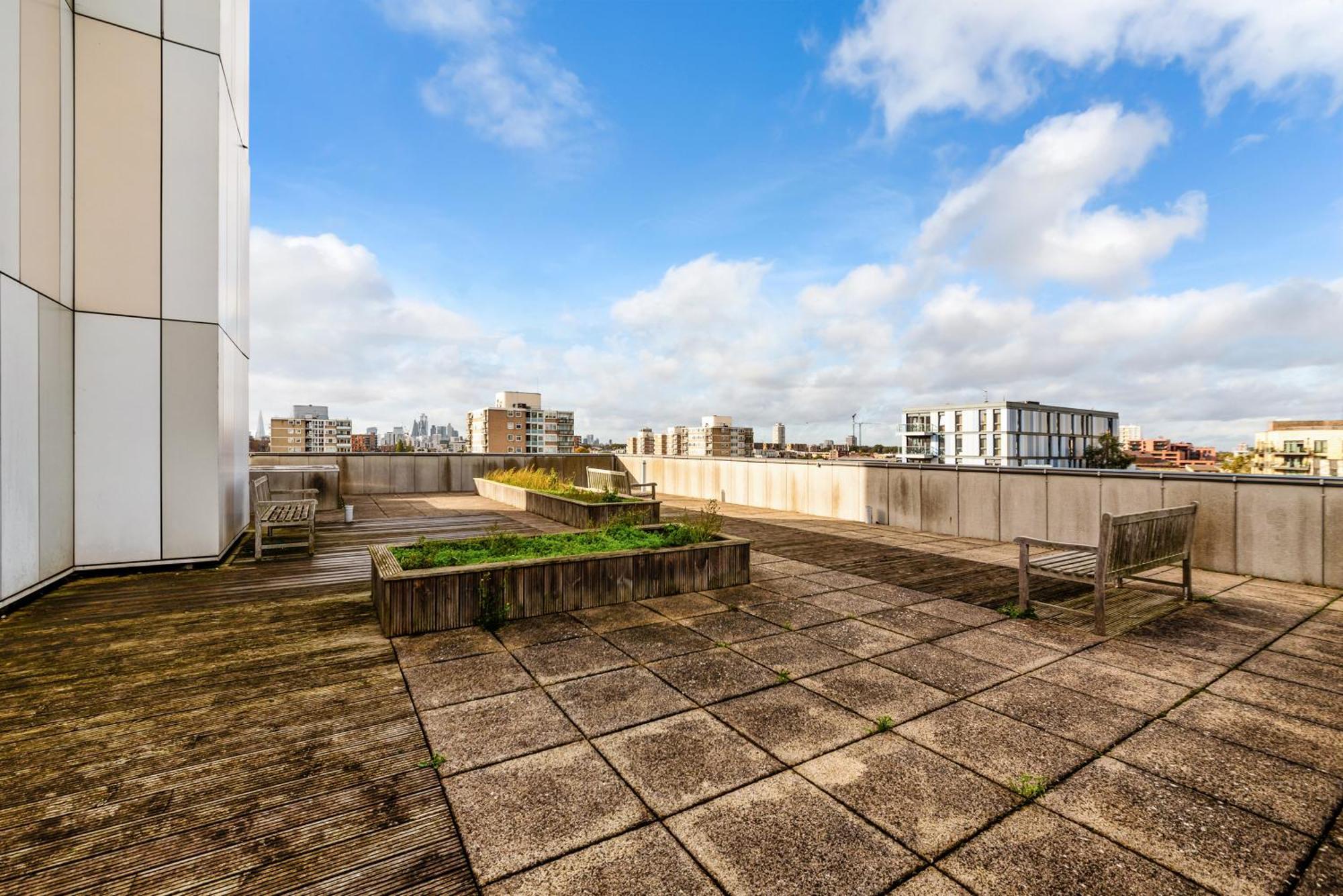 Incredible 2 Bed, 2 Bath Flat In Canary Wharf * Londres