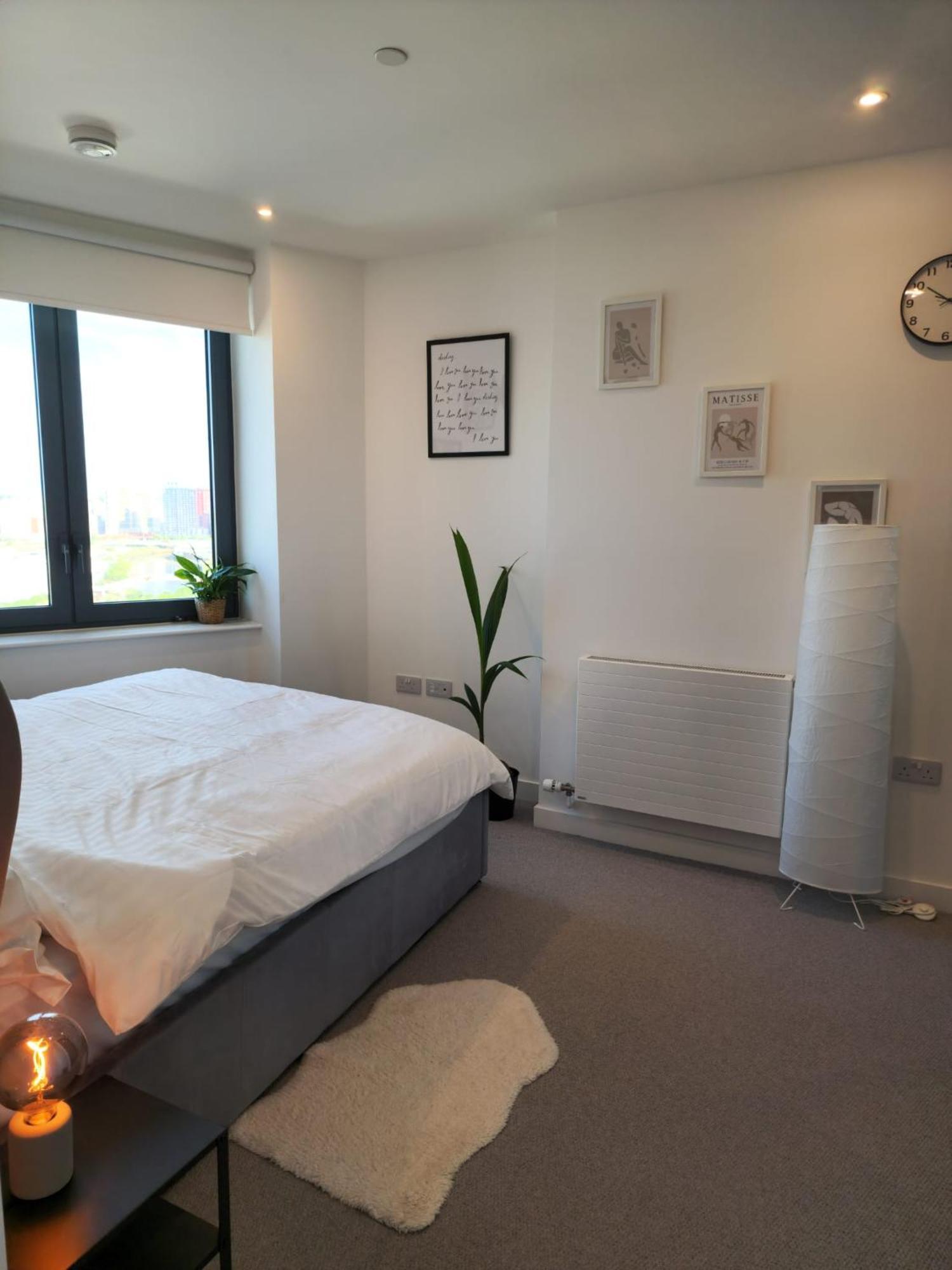 Apartment Lovely View Near Floor, 1gb Wifi, Near Canary Wharf, City, Stratford, Free Coffee, Snacks, Milk *