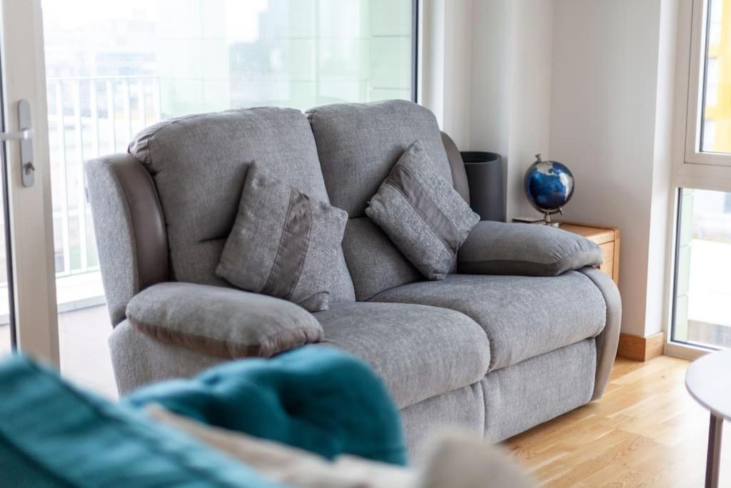 Apartment Modern 1-bed With Panoramic View In