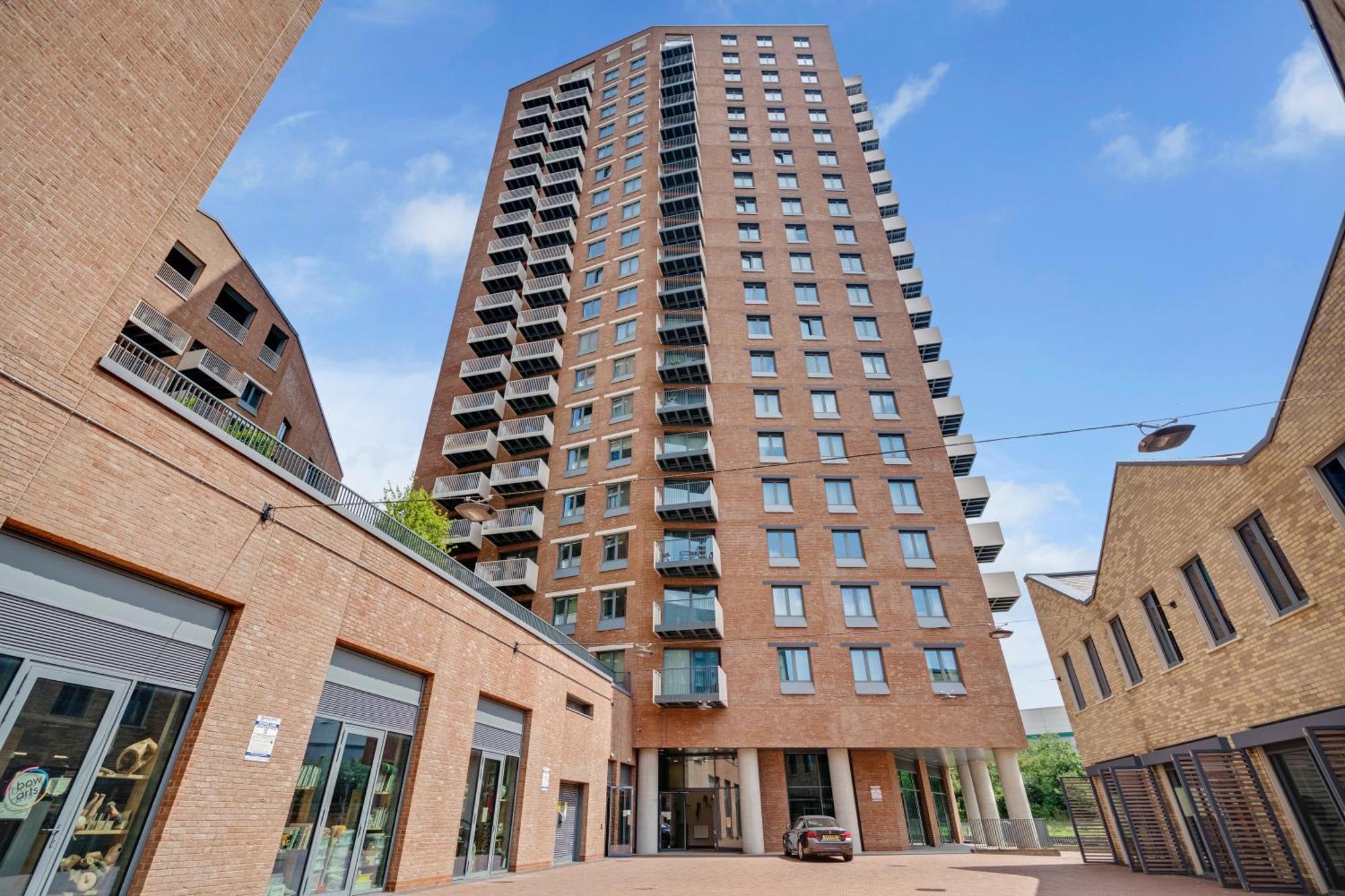 Apartment Lovely View Near Floor, 1gb Wifi, Near Canary Wharf, City, Stratford, Free Coffee, Snacks, Milk *