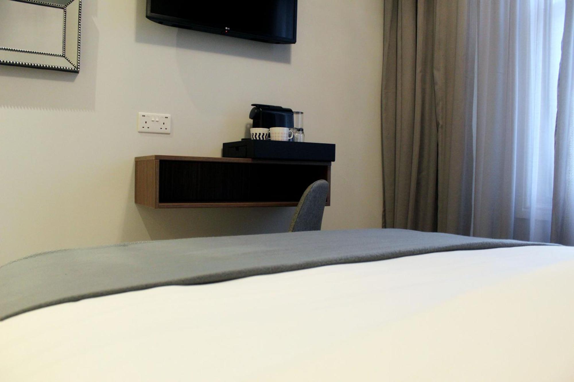 Cg Kensington 4* London
