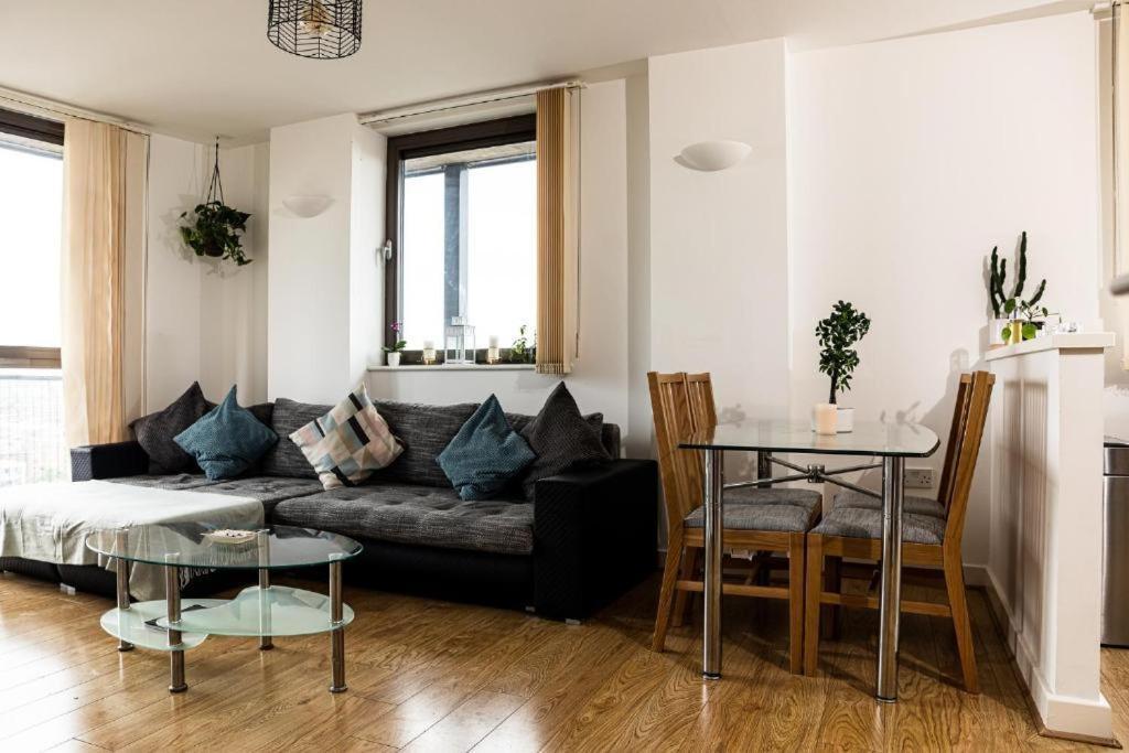 Apartment Whitechapel Two Bedroom Luxury - Free Private Parking - Views London