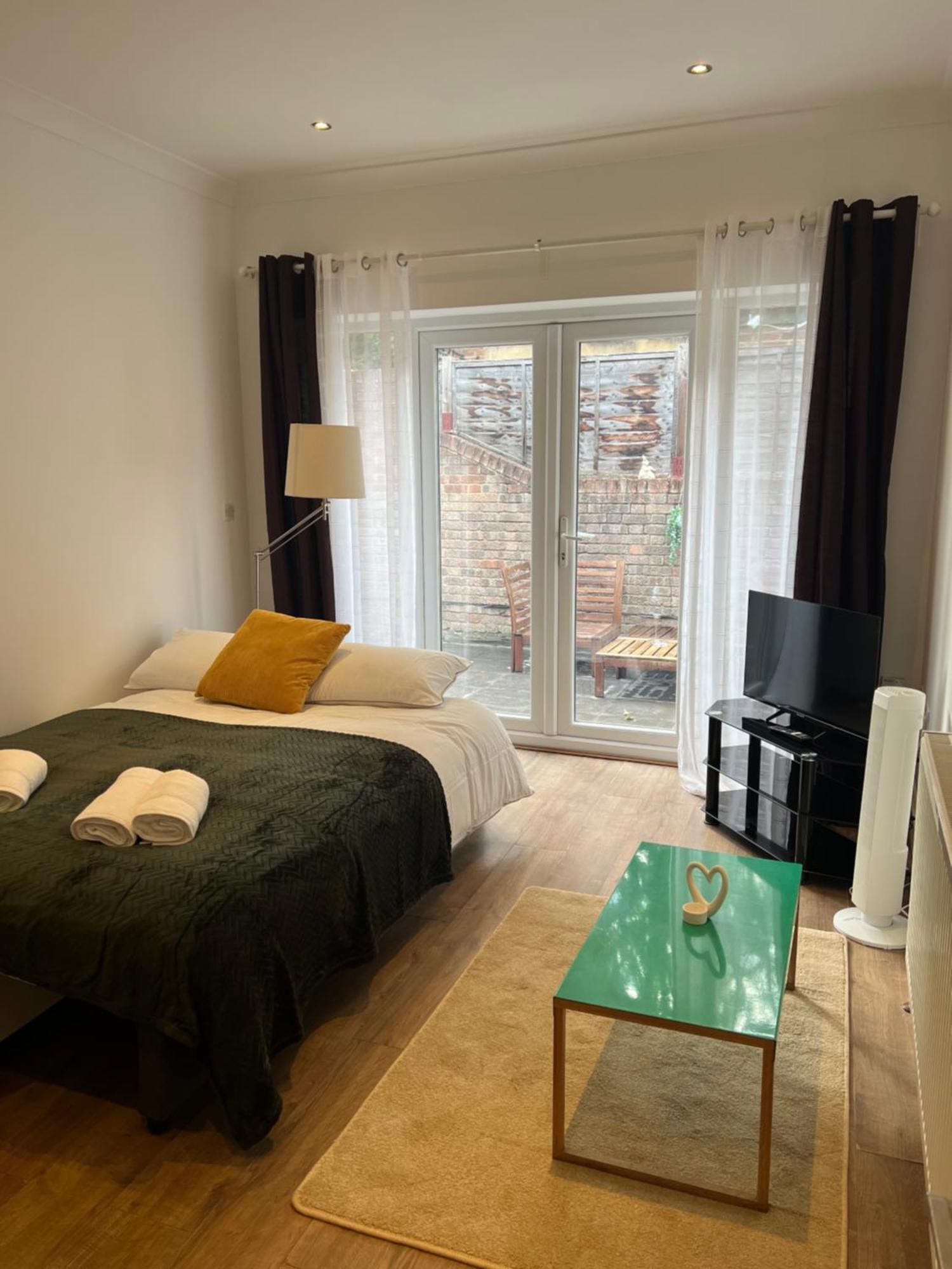Charming 2-bed Flat With Private Garden, Easy Access To Kings Cross And Emirates Stadium Apartment London