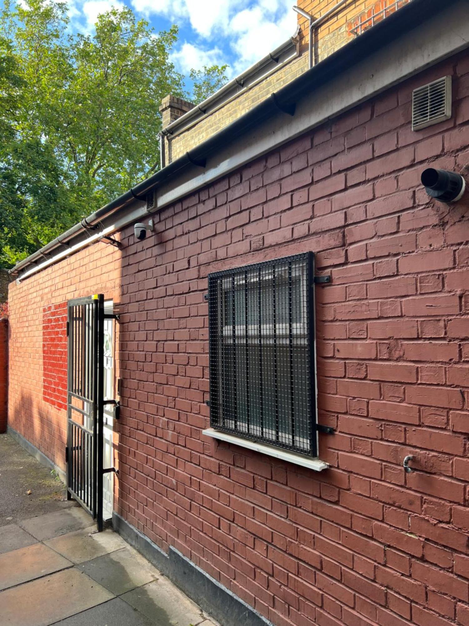 Charming 2-bed Flat With Private Garden, Easy Access To Kings Cross And Emirates Stadium London