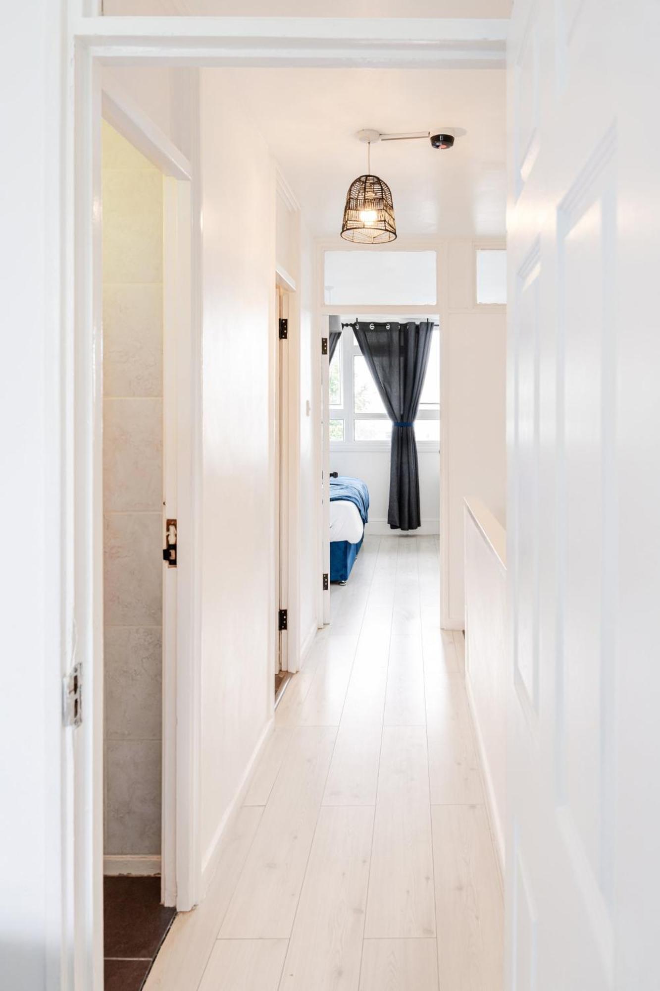 Adonna Dartville Apartment London