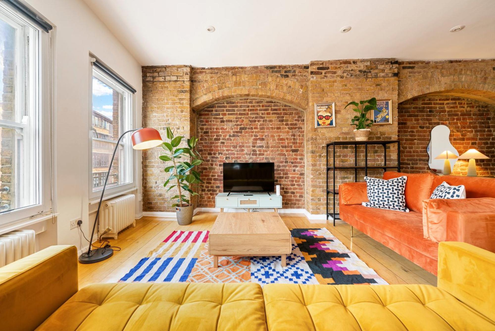 Unique Near Old Street Station Apartment London