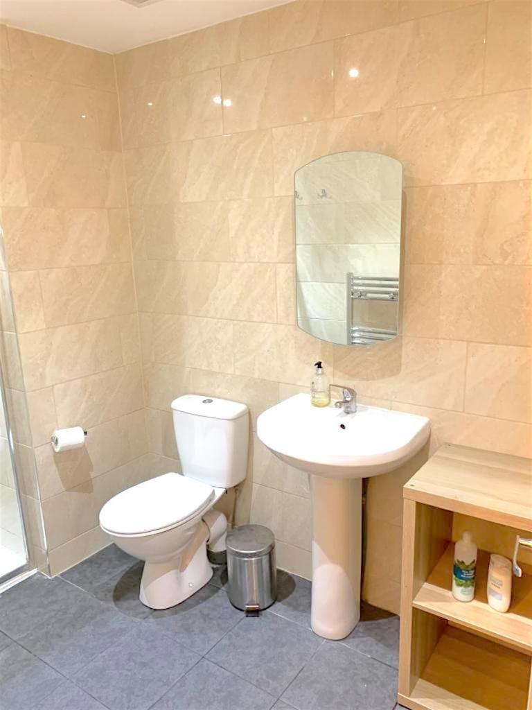 London's East End 2 Bedroom