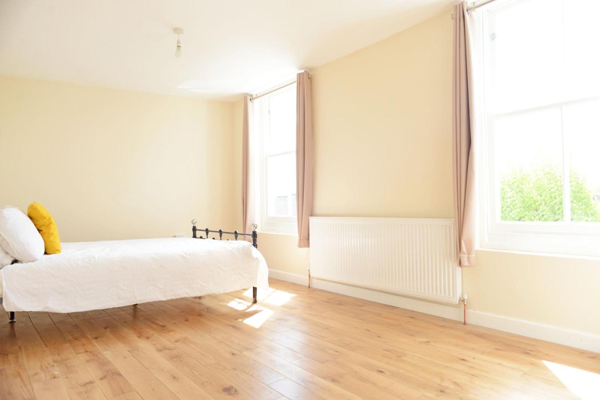 Apartment London's East End 2 Bedroom *