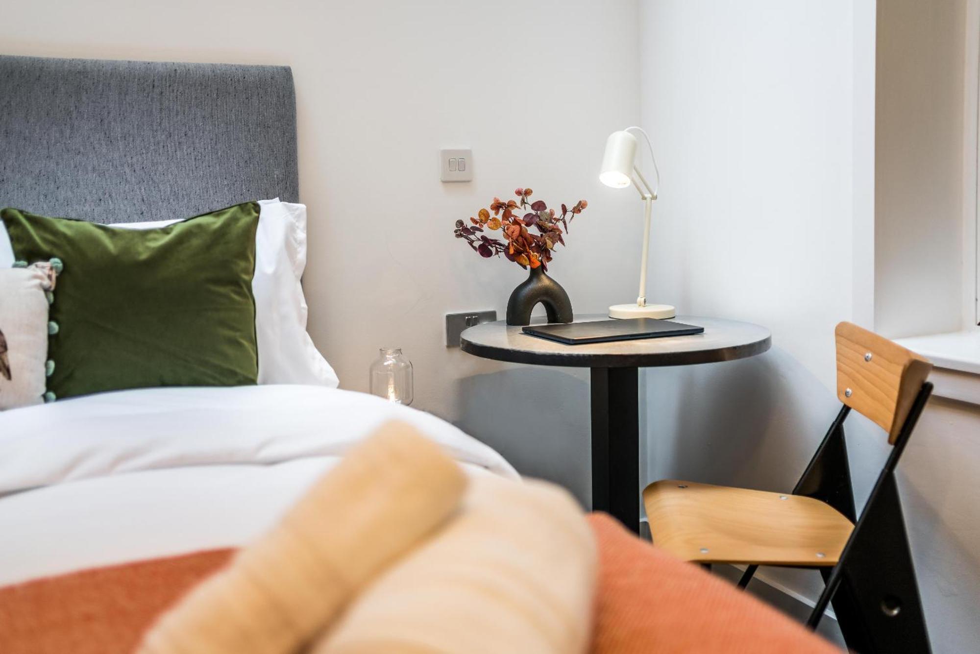 Notting Hill By Sleepy * London