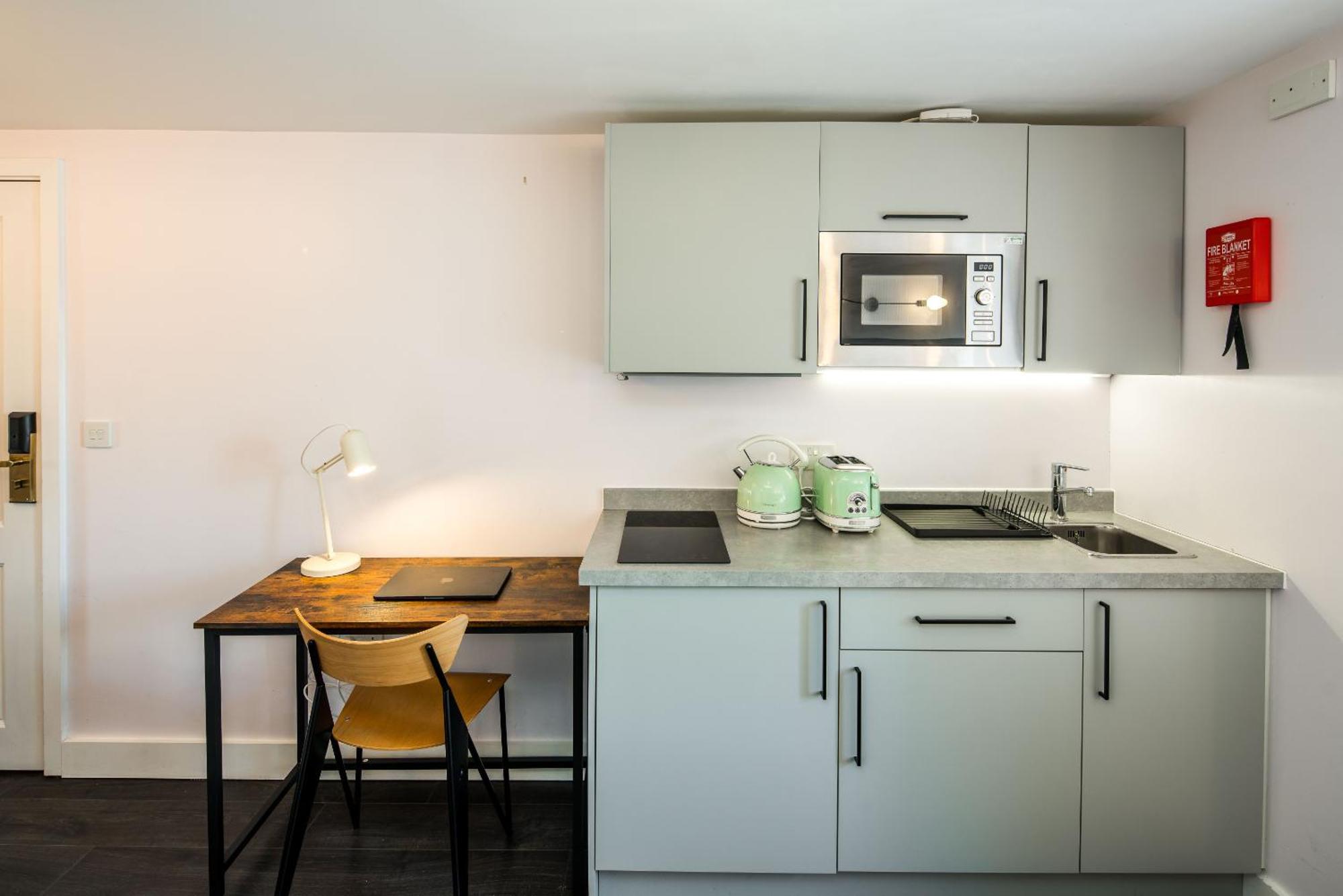 Notting Hill By Sleepy * London