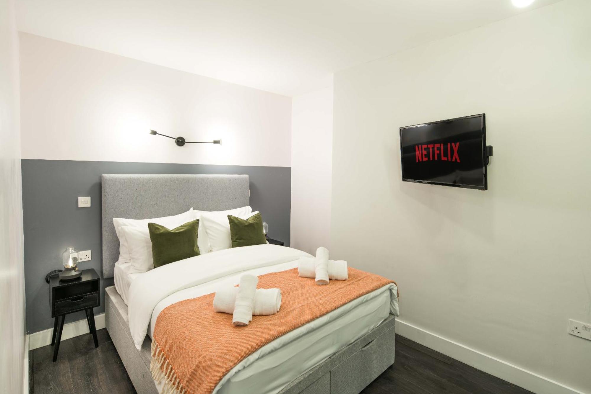 Notting Hill By Sleepy * London