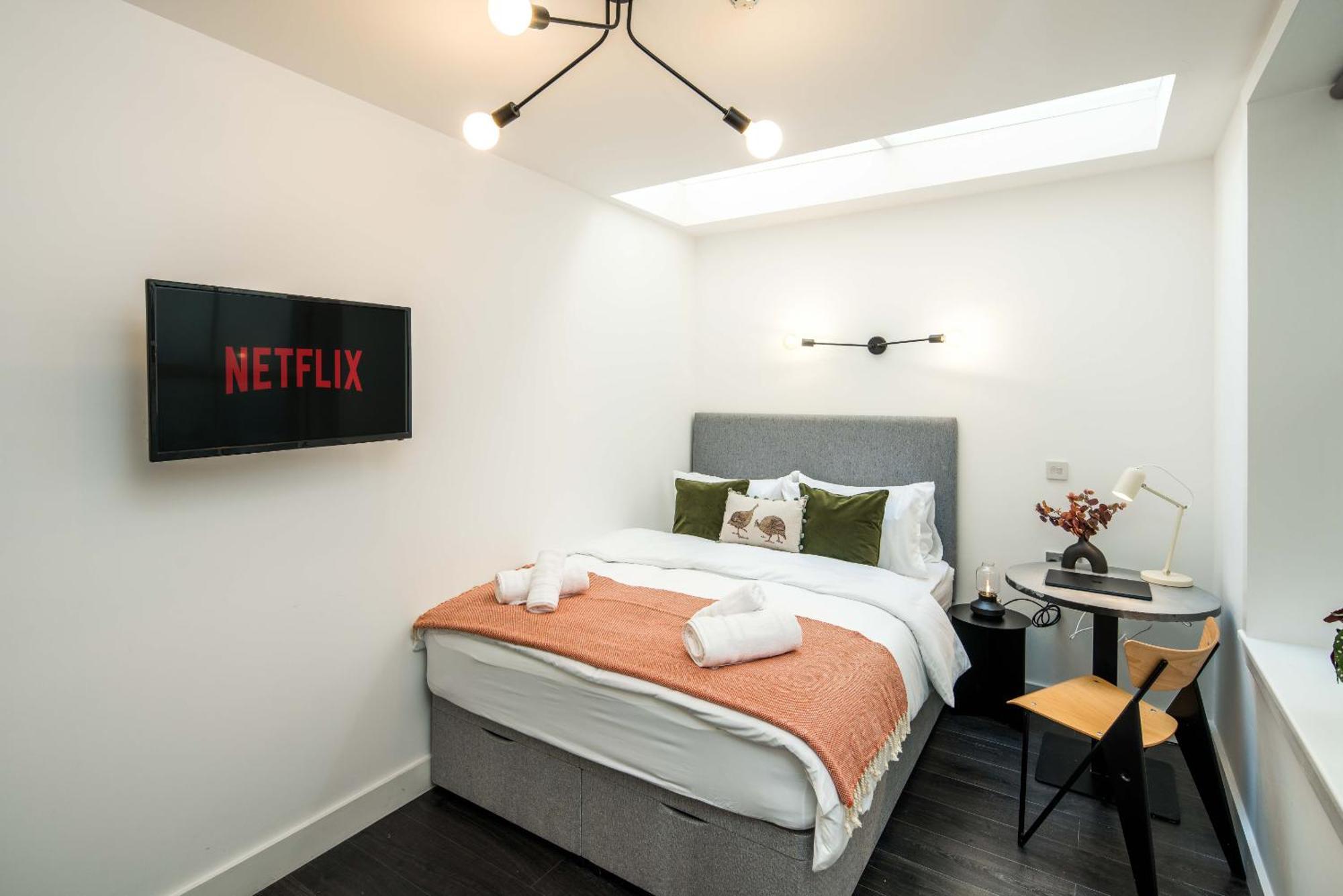Notting Hill By Sleepy * London