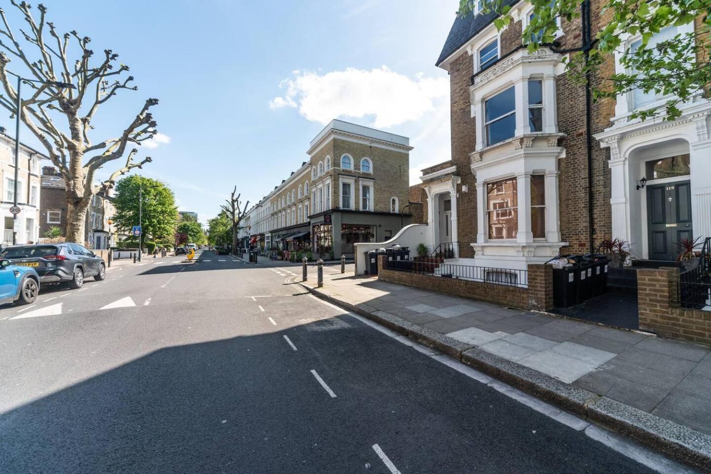 Apartment Stunning Spacious En-suite Flat - 6 Min To Trains -pass The Keys London