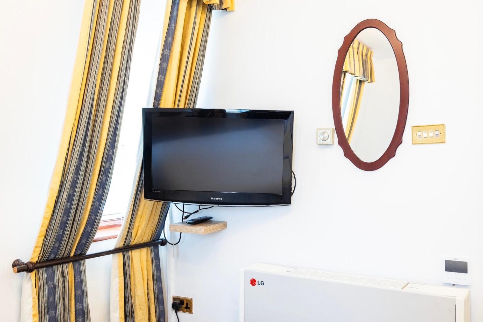 Carlton Court - Mayfair 5* Londres