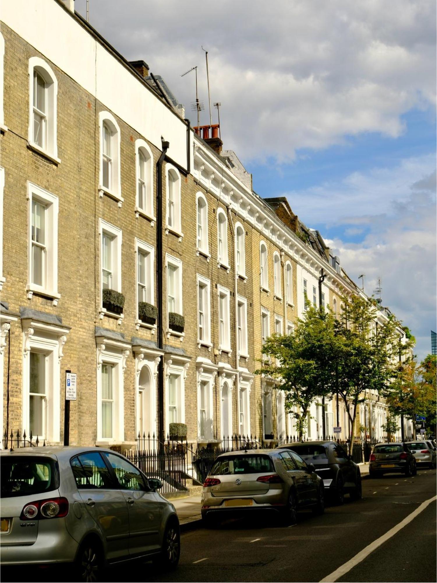 Chelsea Cosy 2 Bedroom Flat With Terrace *
