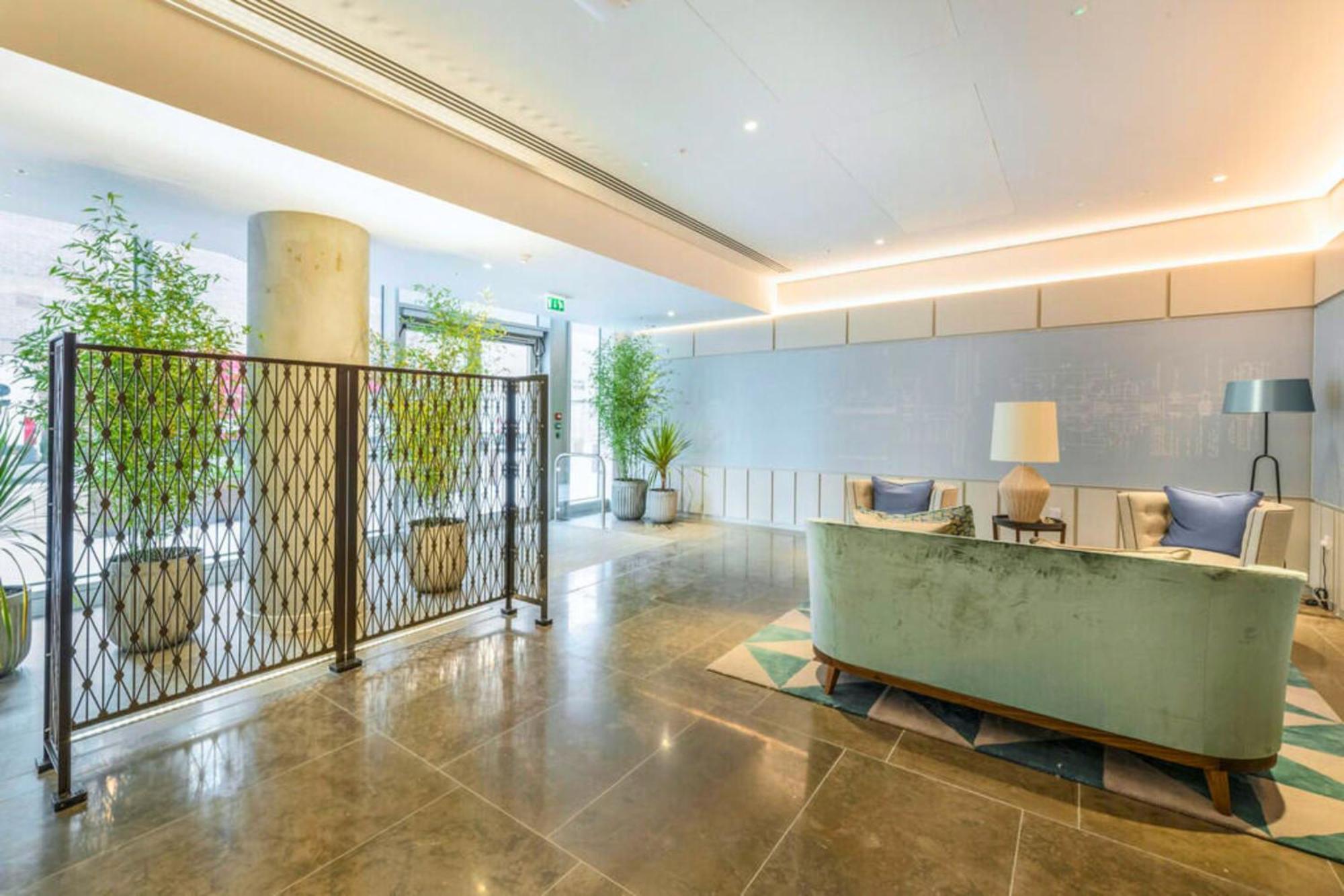 Apartment Battersea Power Station - Winter Garden Balcony & 1gb Wifi - Luxurylondonstays London