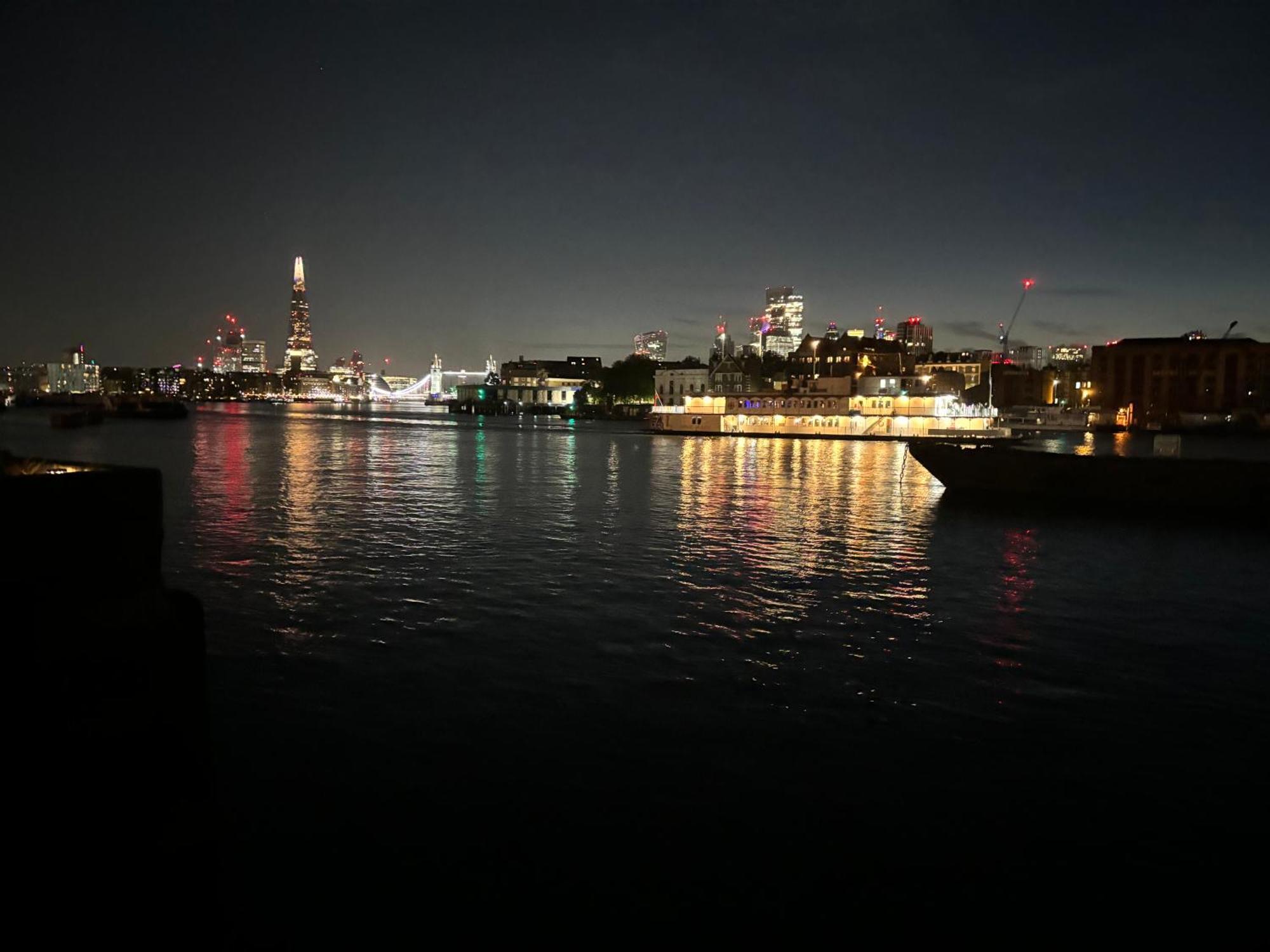 One-bedroom Rotherhithe/bermondsey Flat, Central London, Uk Apartment London