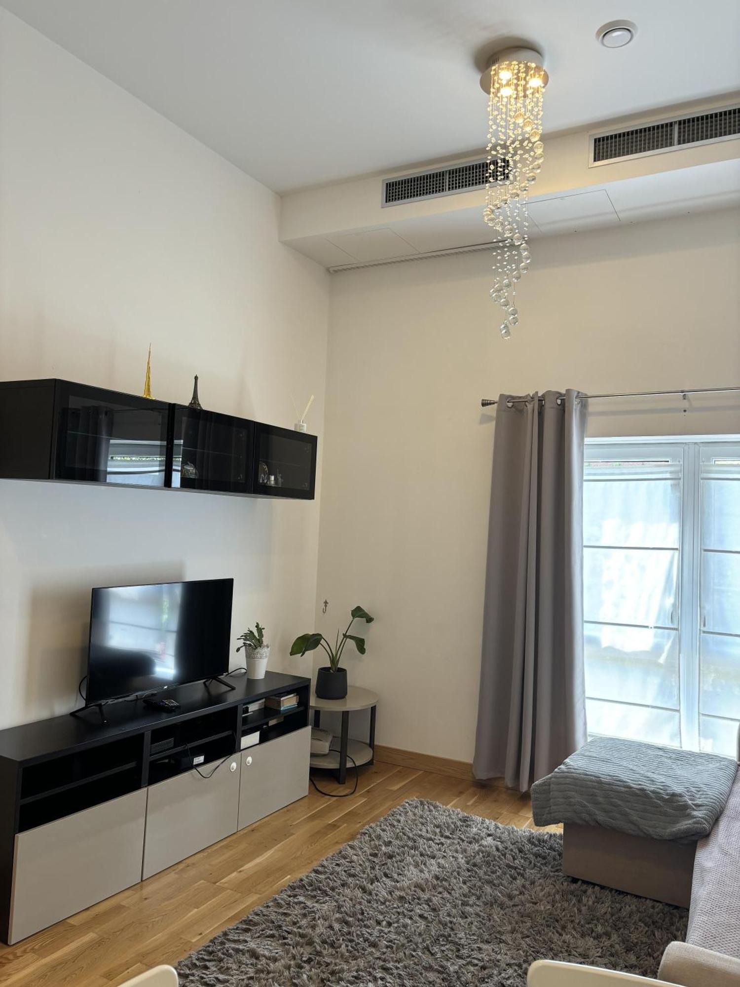 Captivating 2-bed In *