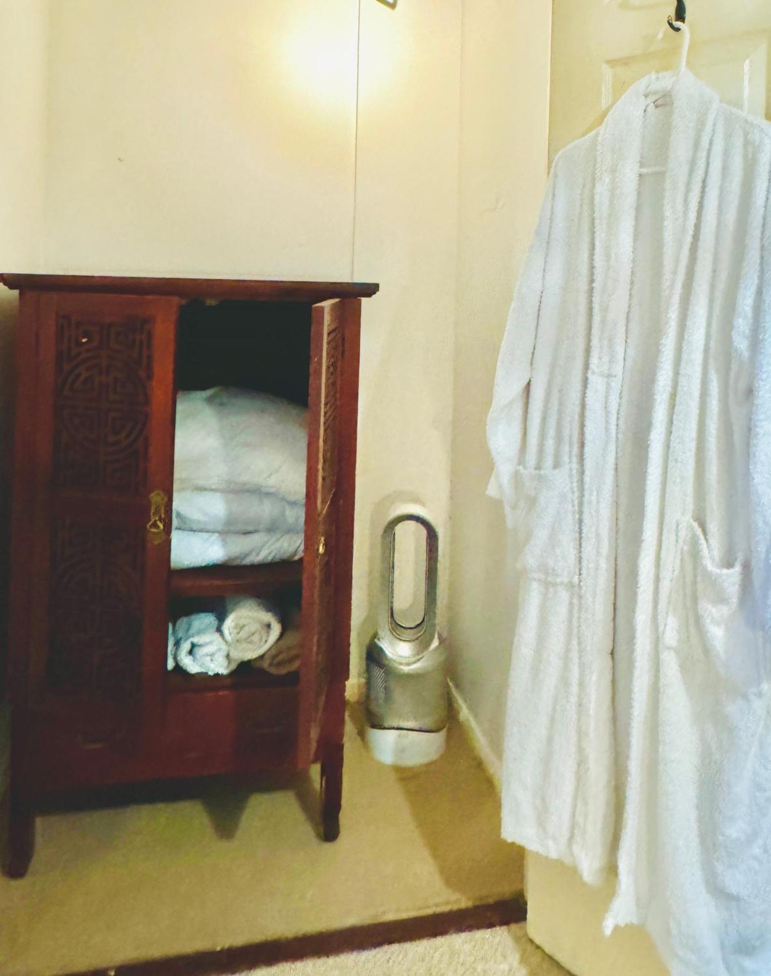 Private In A Stylish Flat Privatunterkunft London