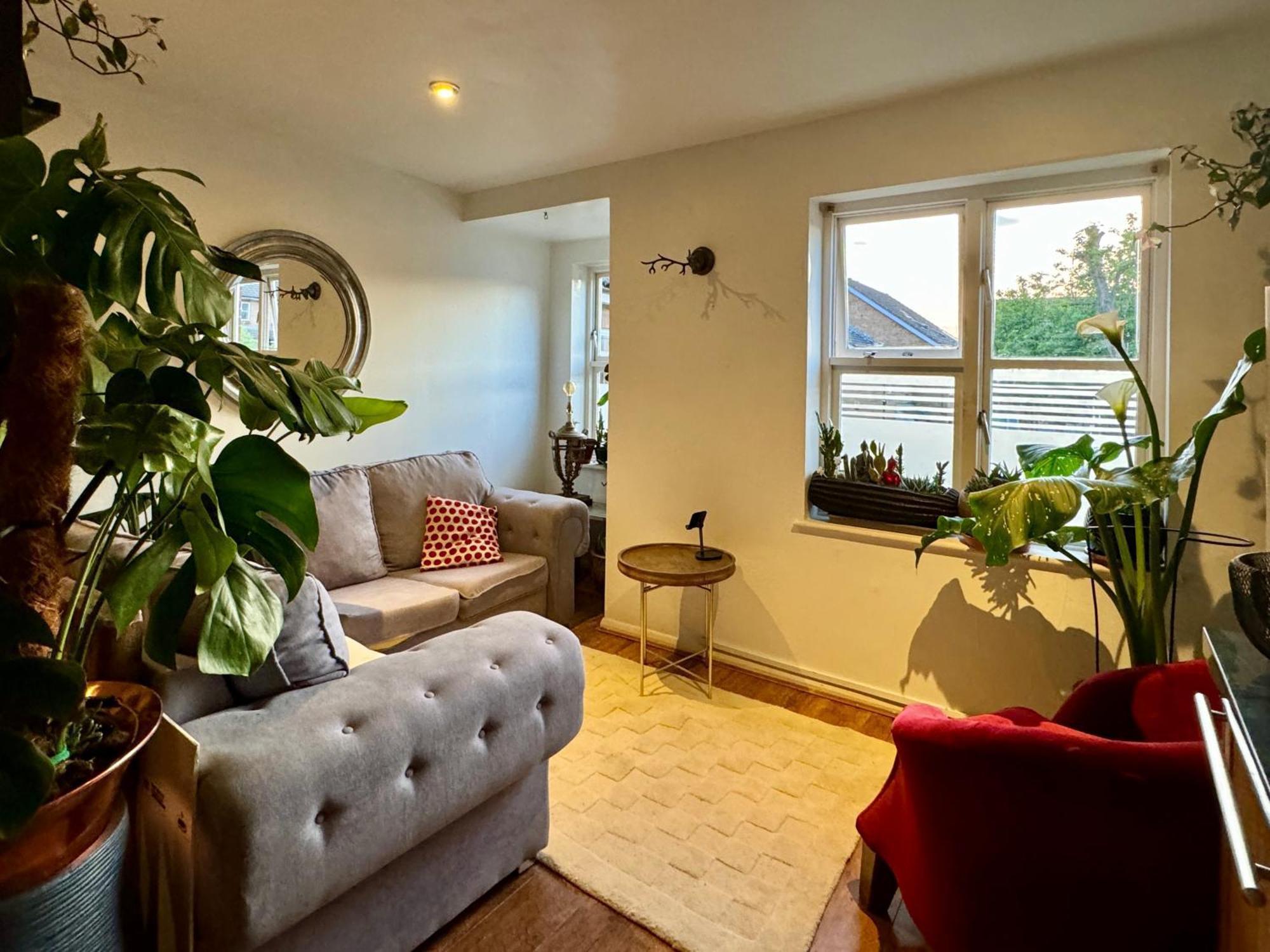 Private In A Stylish Flat Privatunterkunft *