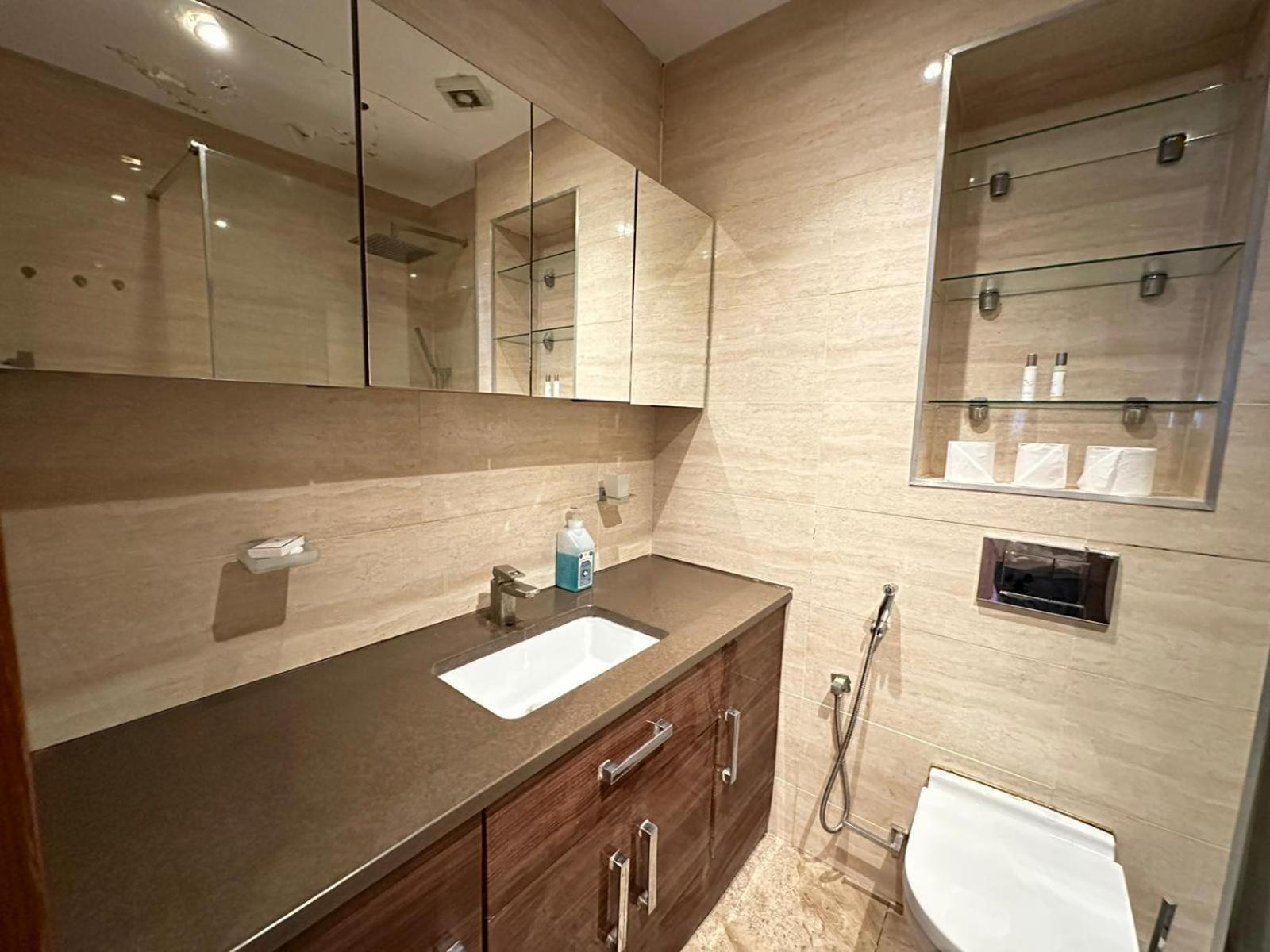 Apartment Marble Arch Two Bedroom *