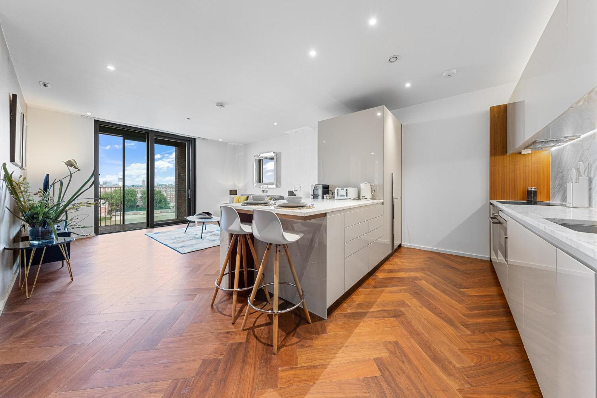 River Panorama 2 Bedroom New Development * London
