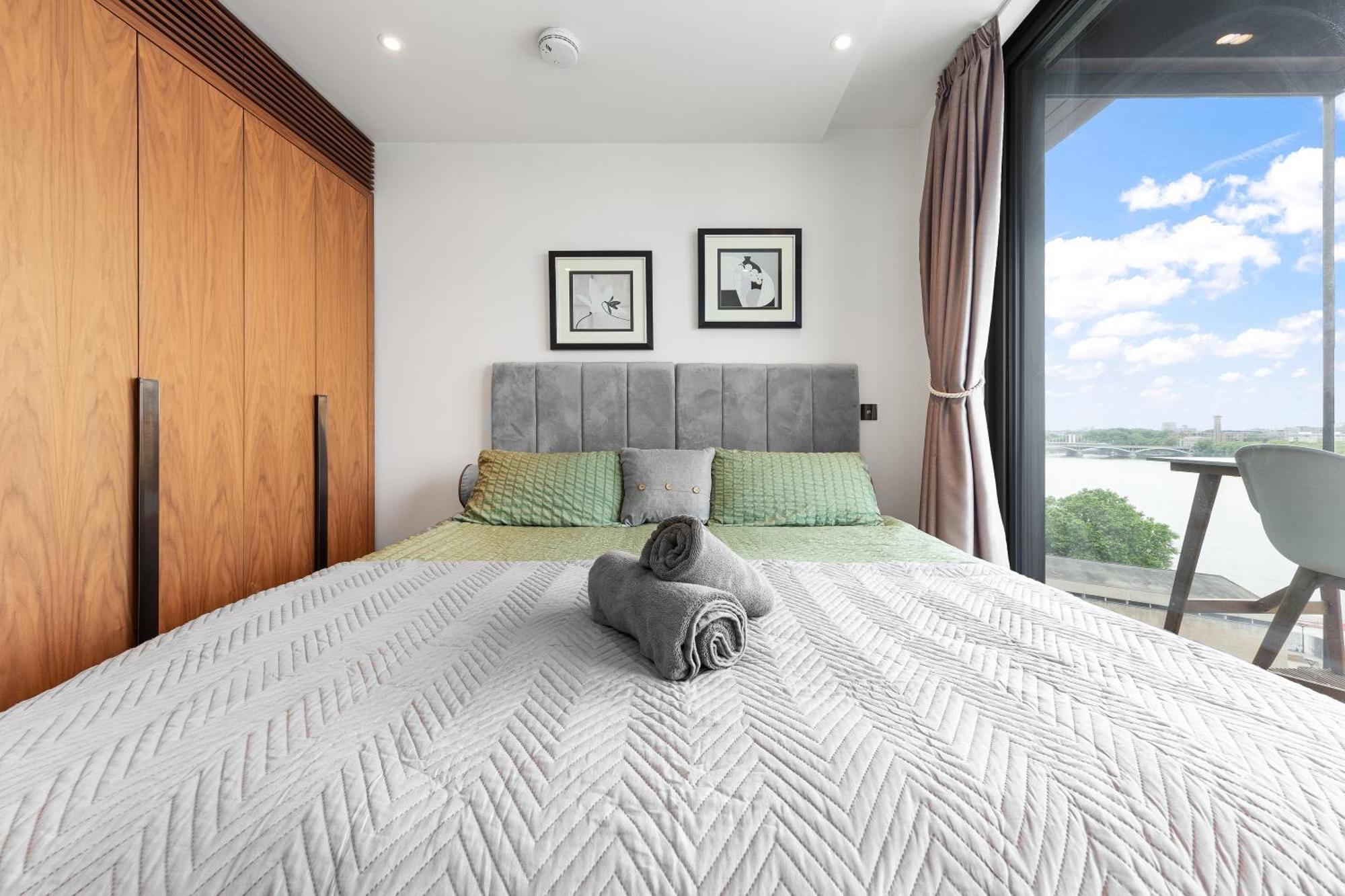 River Panorama 2 Bedroom New Development Aparthotel *