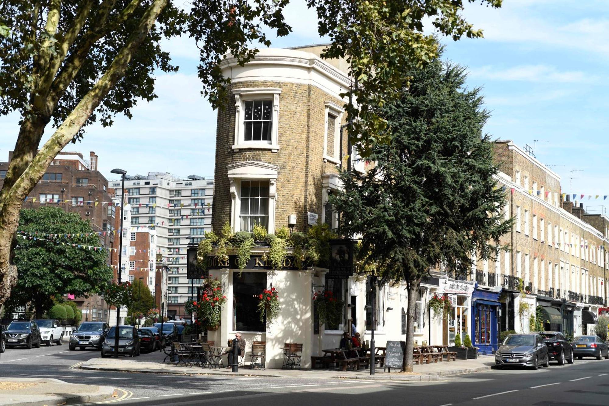 Flagship Luxury Villa. Near Mayfair And Hyde Park - Sleeps 16 Holiday home