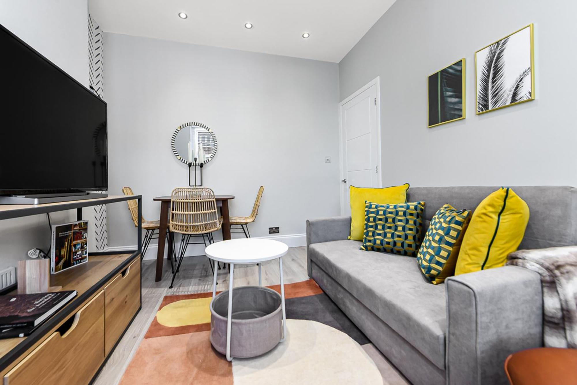 Apartment Modern Close To Tube Station London